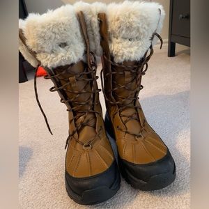 Ladies UGG winter boots size 9.5